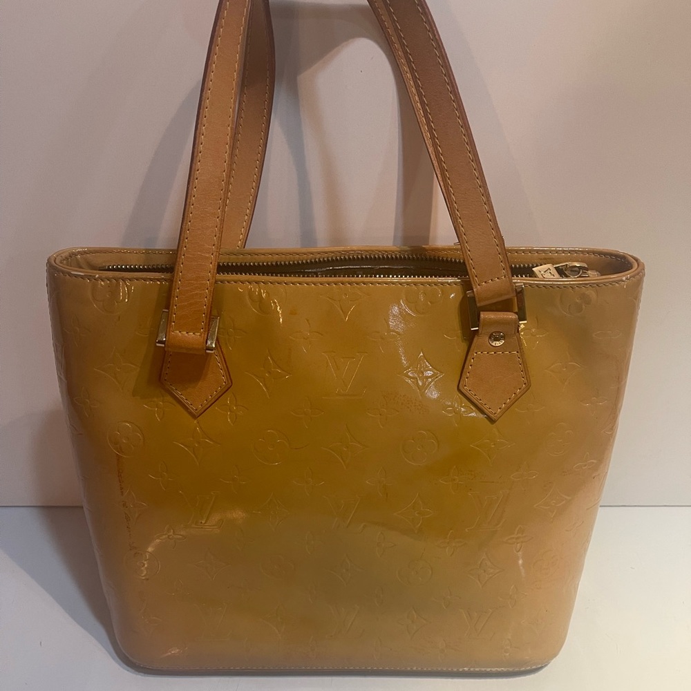💎💎💎Authentic💎💎💎 LOUIS VUITTON HOUSTON  VERNIS SHOULDER BAG BEIGE